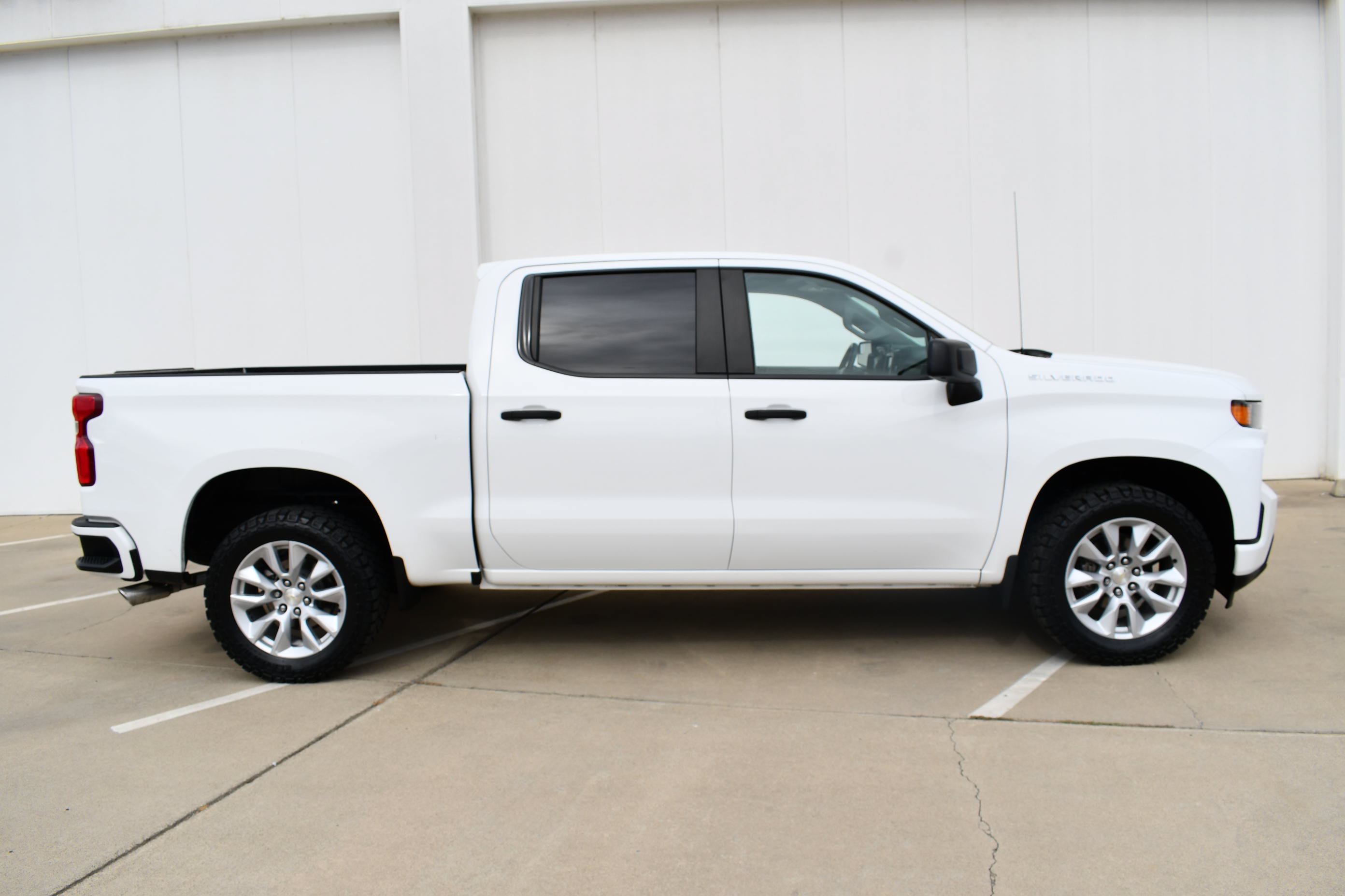 Used 2019 Chevrolet Silverado 1500 Custom w/ Custom Value Package RWD image 4
