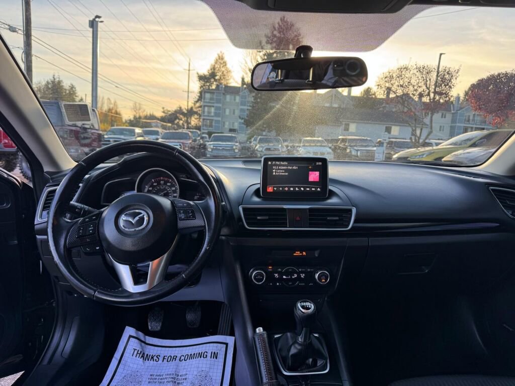 Used 2015 MAZDA MAZDA3 i Touring w/ Technology Package image 12