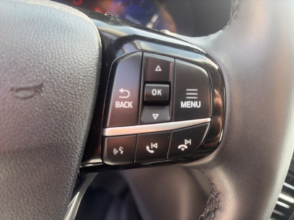 Used 2022 Ford Escape SEL w/ Technology Package FWD image 34