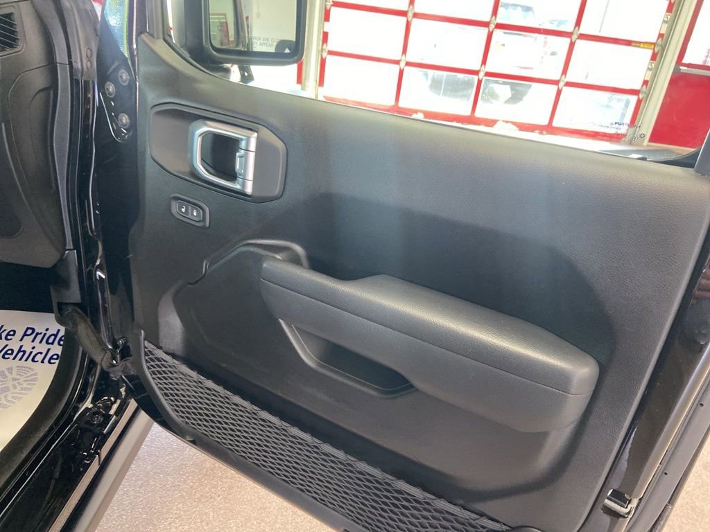 Certified 2025 Jeep Wrangler Unlimited Sport S 4xe AWD/4WD image 32