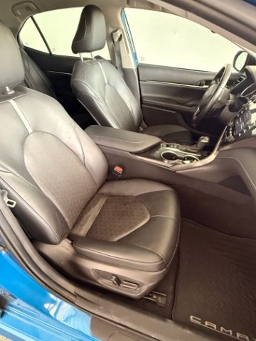 Used 2020 Toyota Camry XSE w/ Carpet Mat Package FWD image 6