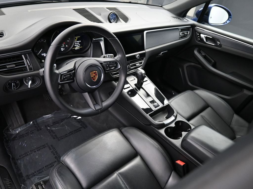 Certified 2022 Porsche Macan GTS AWD/4WD image 4