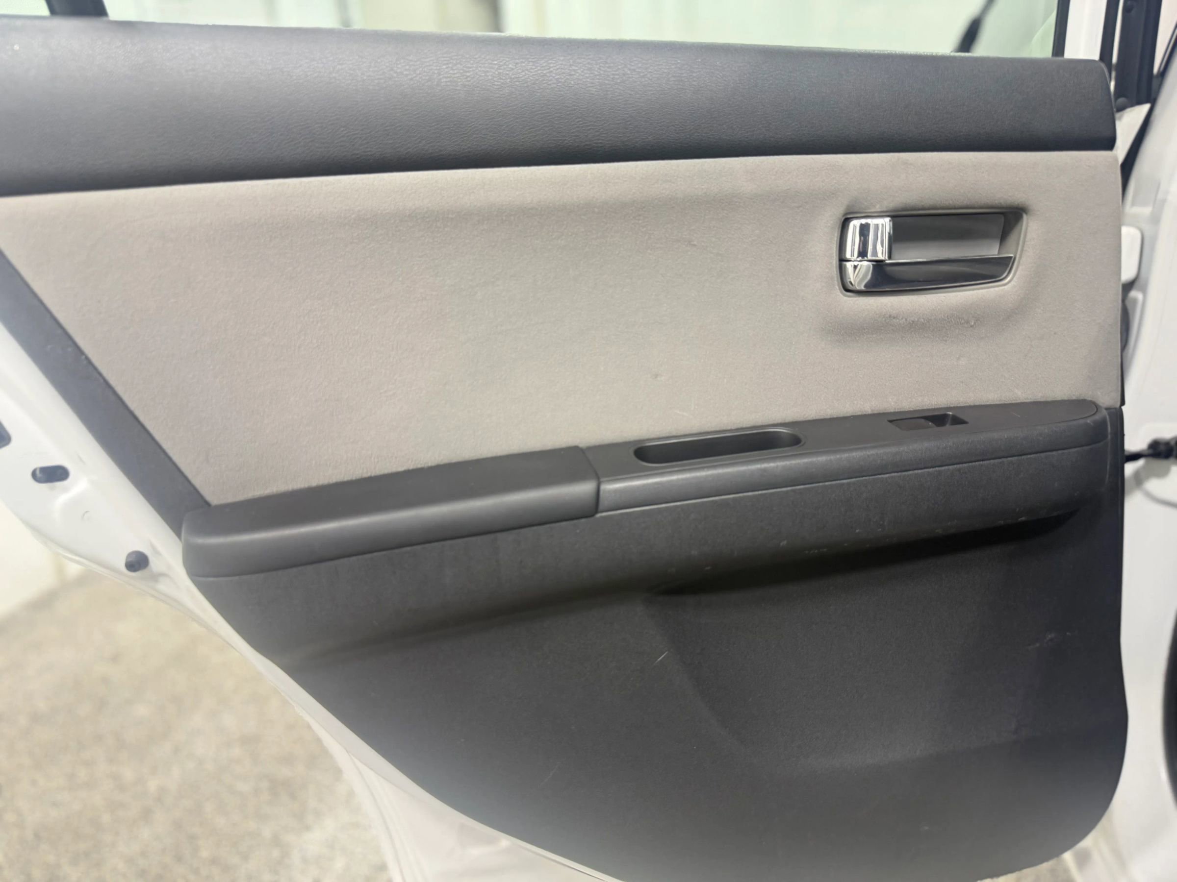 Used 2012 Nissan Sentra 2.0 S w/ Convenience Pkg FWD image 32