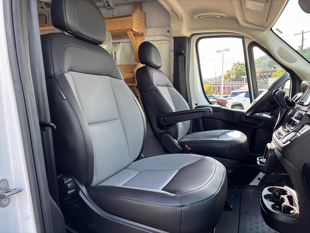 Used 2025 RAM ProMaster 3500 w/ Convenience Group FWD image 20