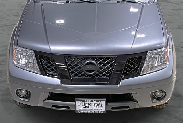 Used 2020 Nissan Frontier SV w/ Midnight Edition Floor Mats AWD/4WD image 17
