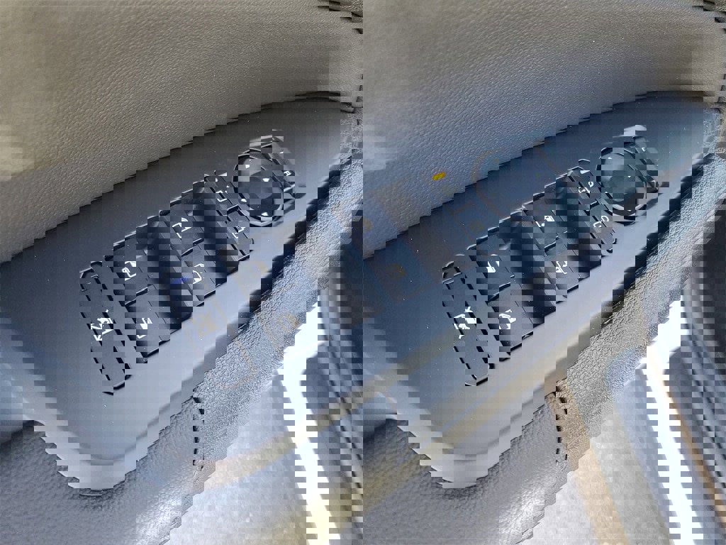 New 2026 Kia Sportage EX image 9