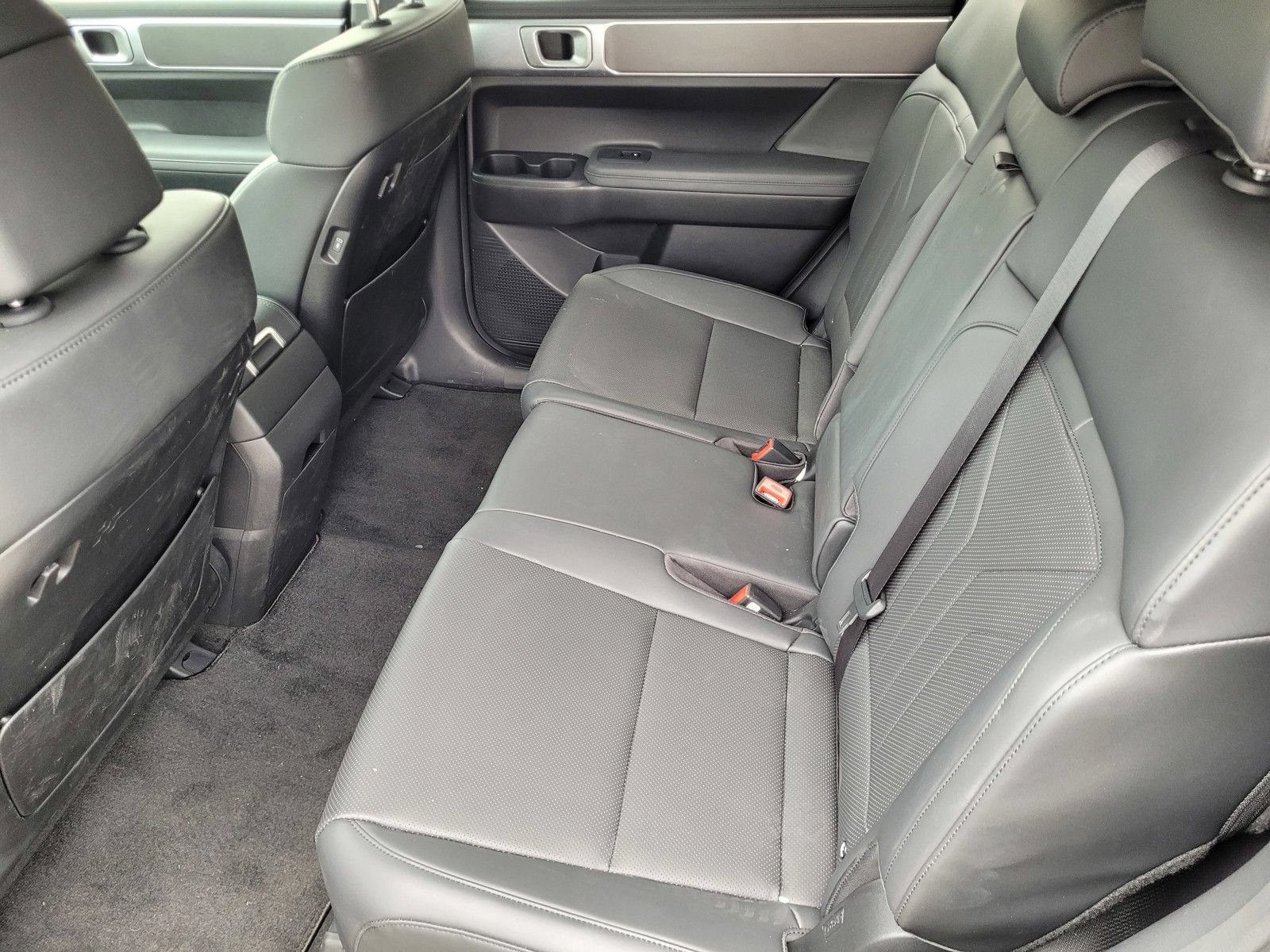 Used 2026 Hyundai Santa Fe SEL AWD/4WD image 18