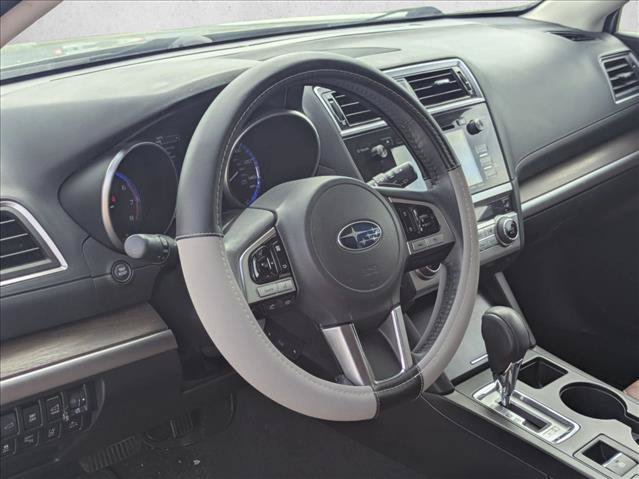 Used 2017 Subaru Outback 2.5i Touring AWD/4WD image 9