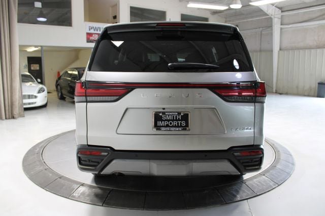 Used 2024 Lexus LX 600 4WD w/ Appearance Package image 4
