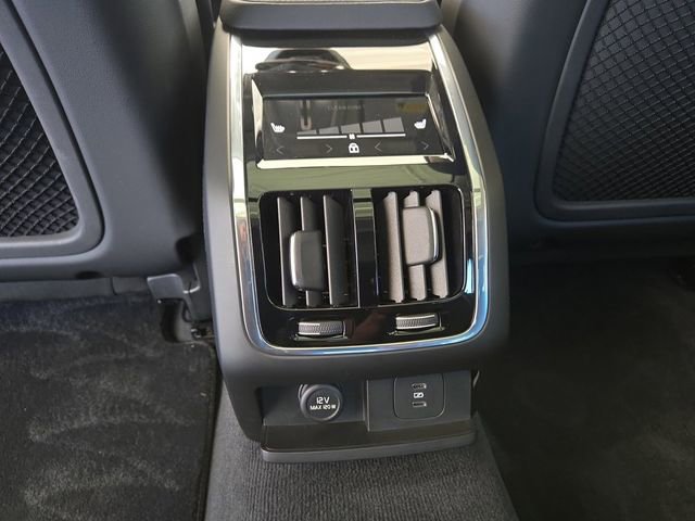 Used 2022 Volvo S90 B6 Inscription w/ Advanced Package image 26