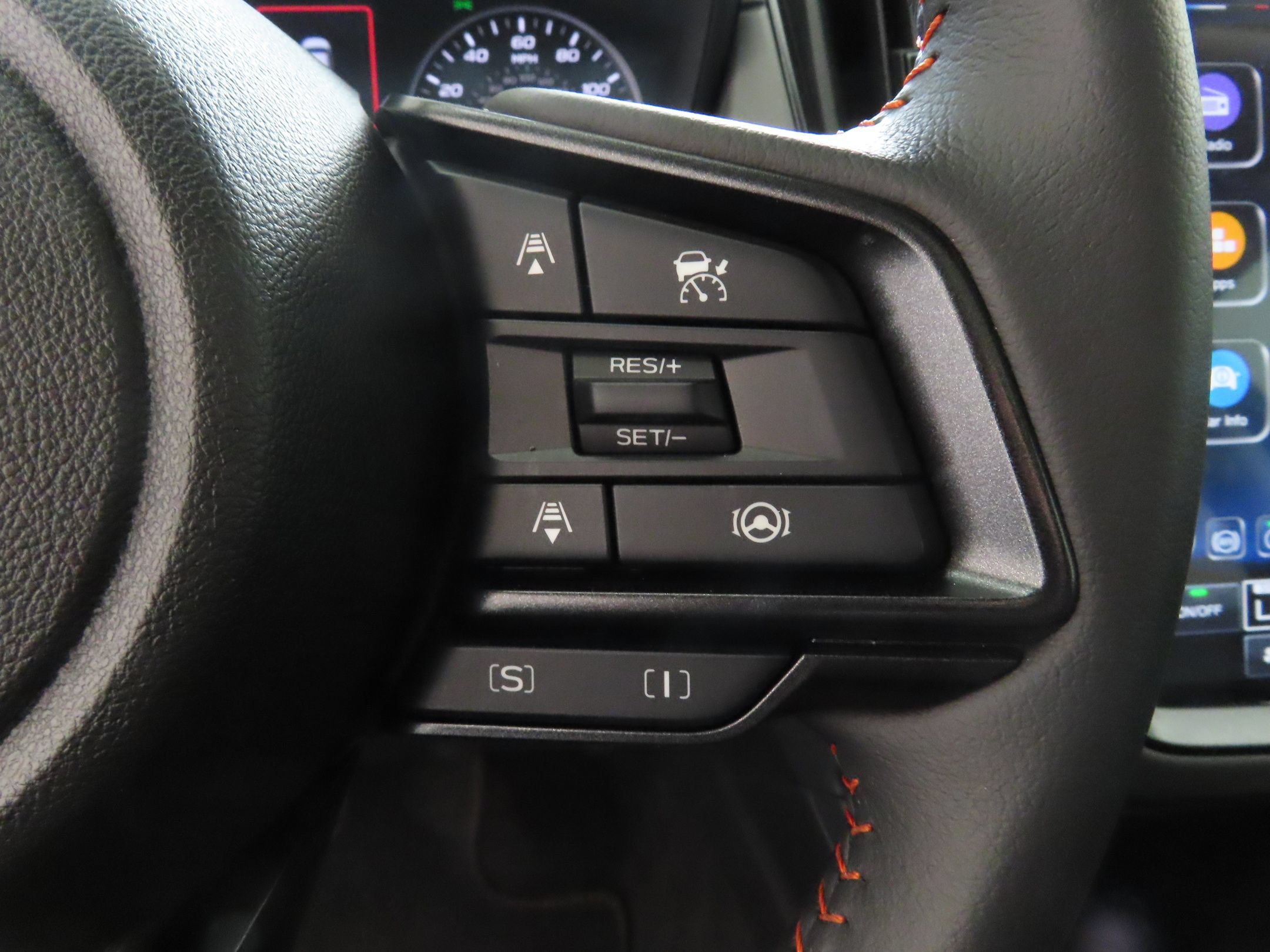 Used 2025 Subaru Crosstrek 2.5i Limited w/ Crosstrek Mirror Package AWD/4WD image 14