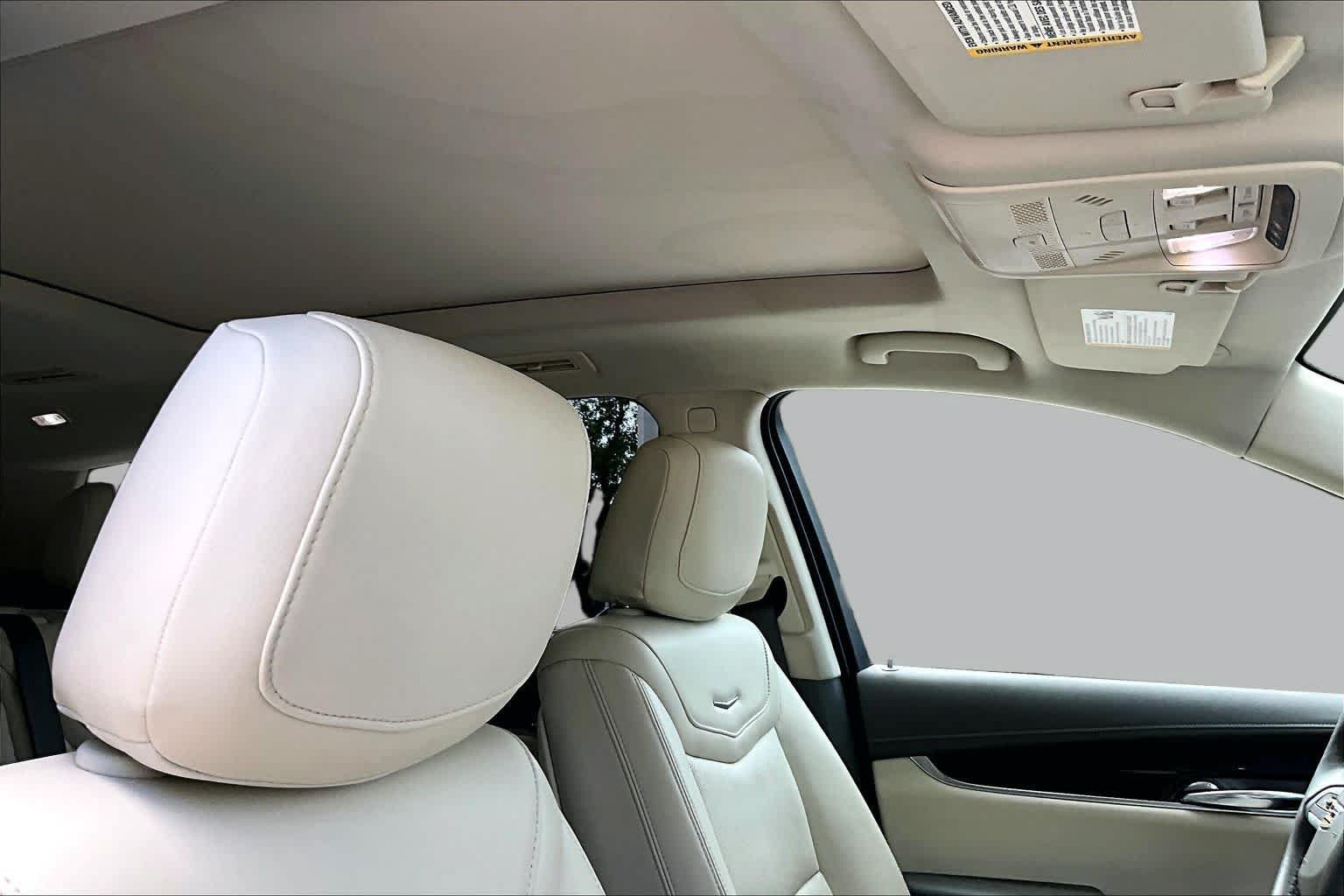 Used 2020 Cadillac XT6 Premium Luxury FWD image 14