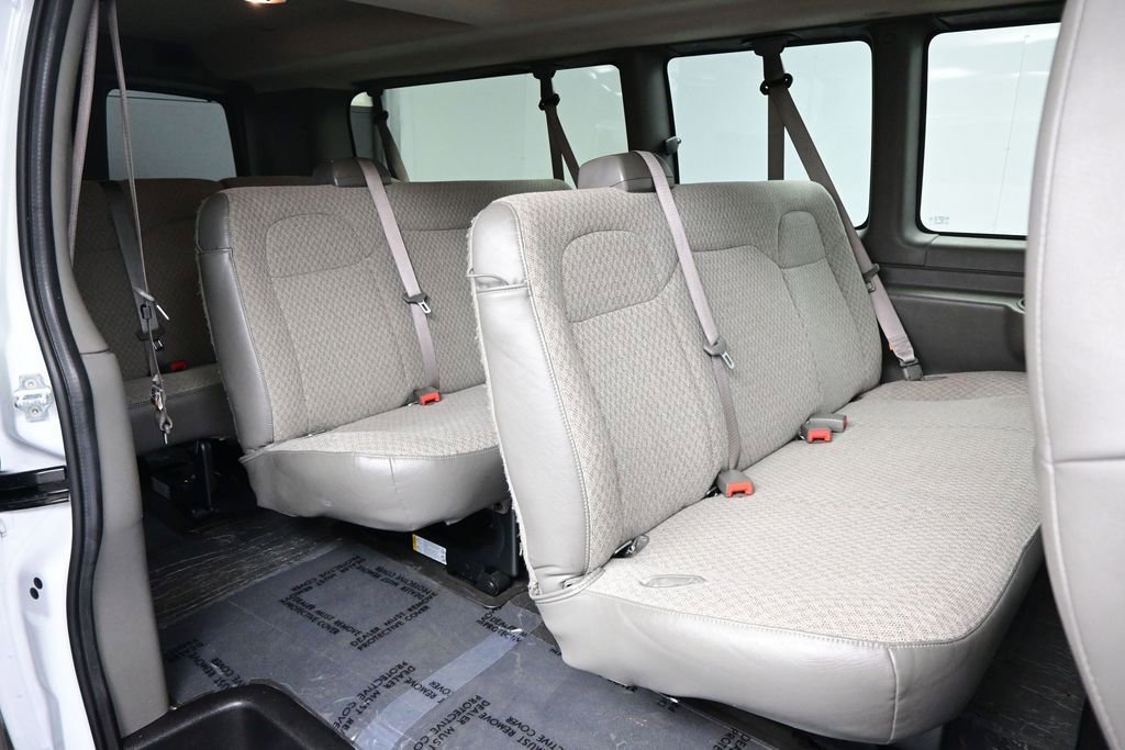 Used 2025 Chevrolet Express 3500 LT w/ LT Preferred Equipment Group RWD image 13