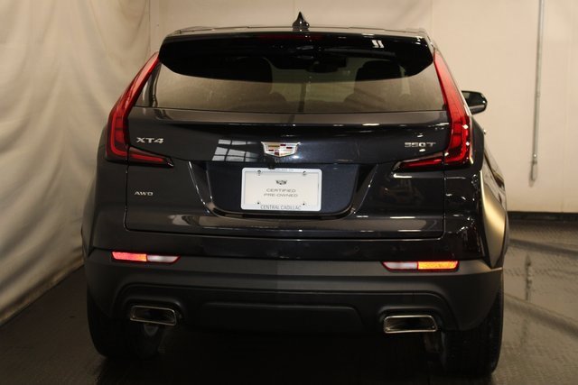 Certified 2022 Cadillac XT4 Luxury w/ Cold Weather Package image 6