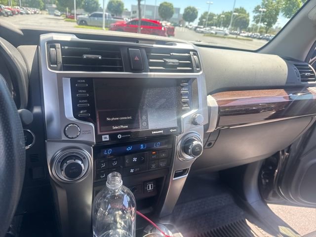 Used 2022 Toyota 4Runner Limited AWD/4WD image 10