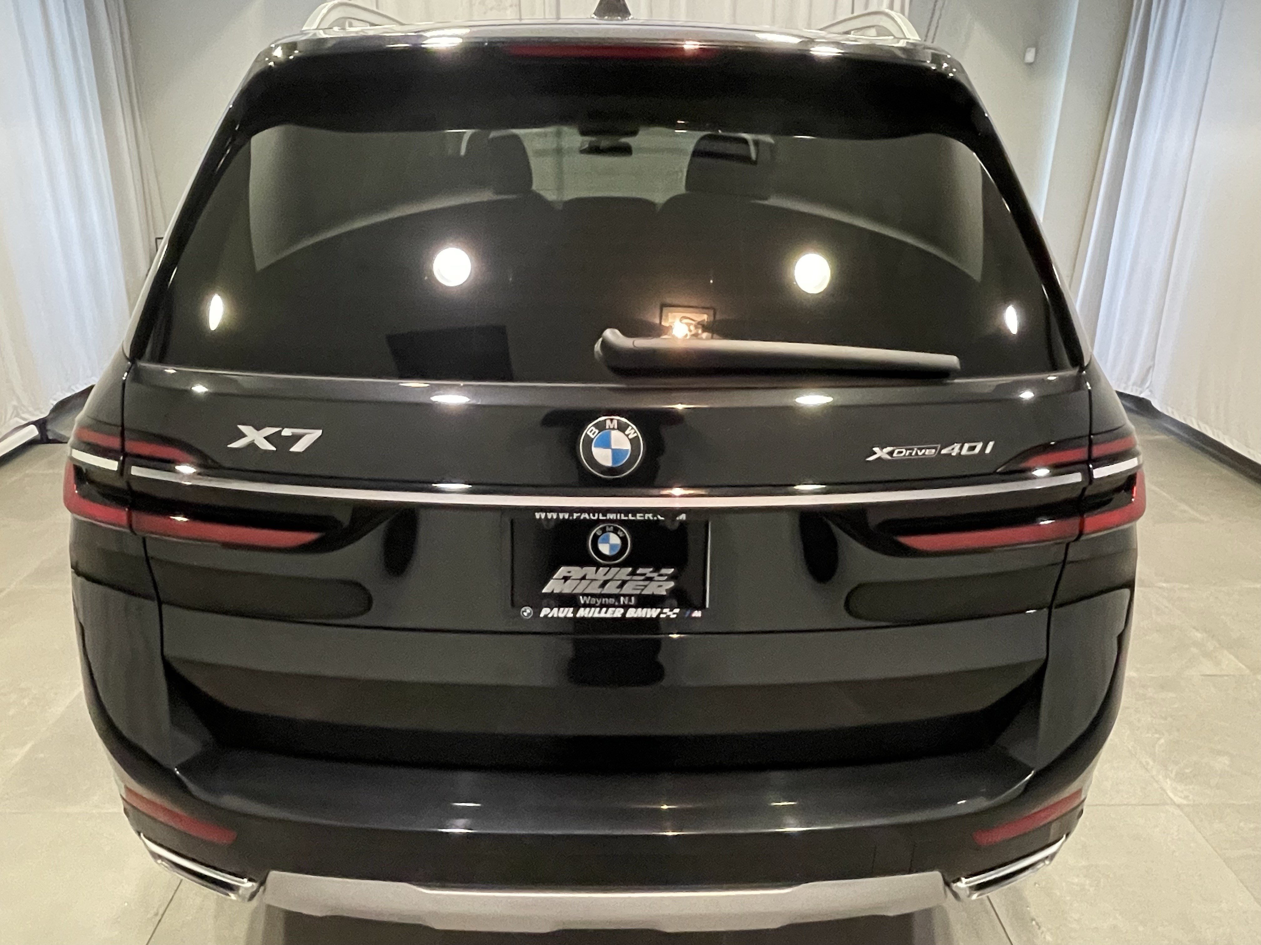 Used 2026 BMW X7 xDrive40i w/ Climate Comfort Package AWD/4WD image 5