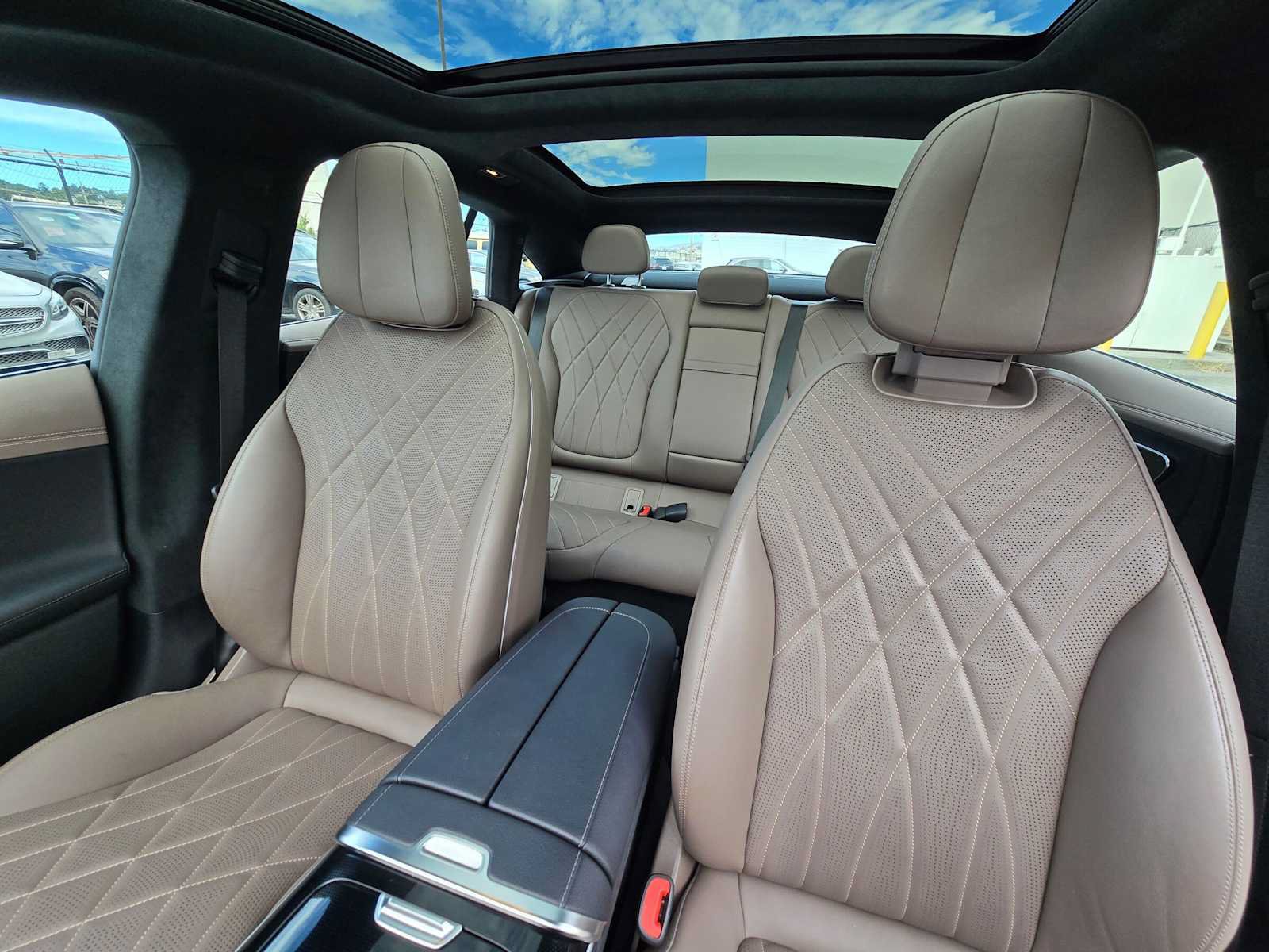 Used 2023 Mercedes-Benz EQE 500 4MATIC Sedan image 21