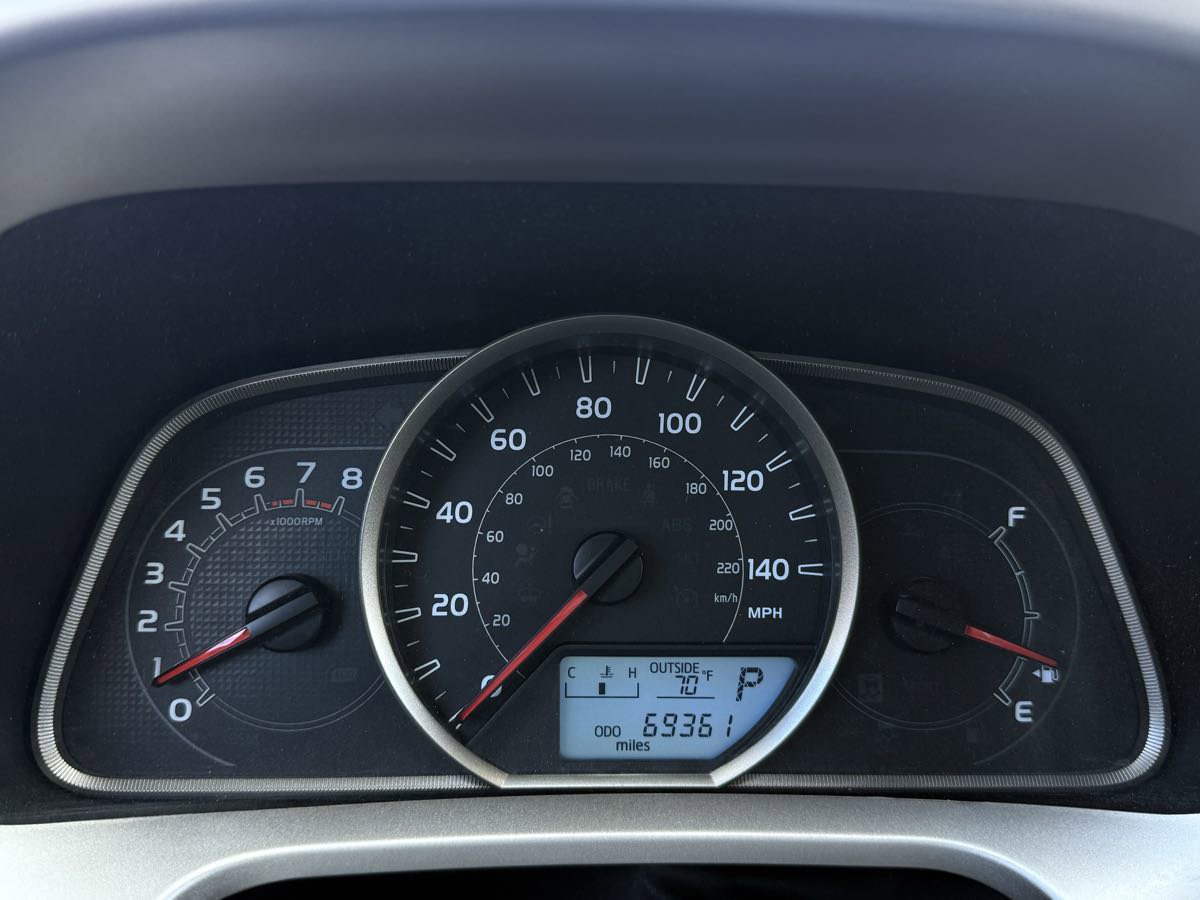 Used 2013 Toyota RAV4 LE FWD image 11