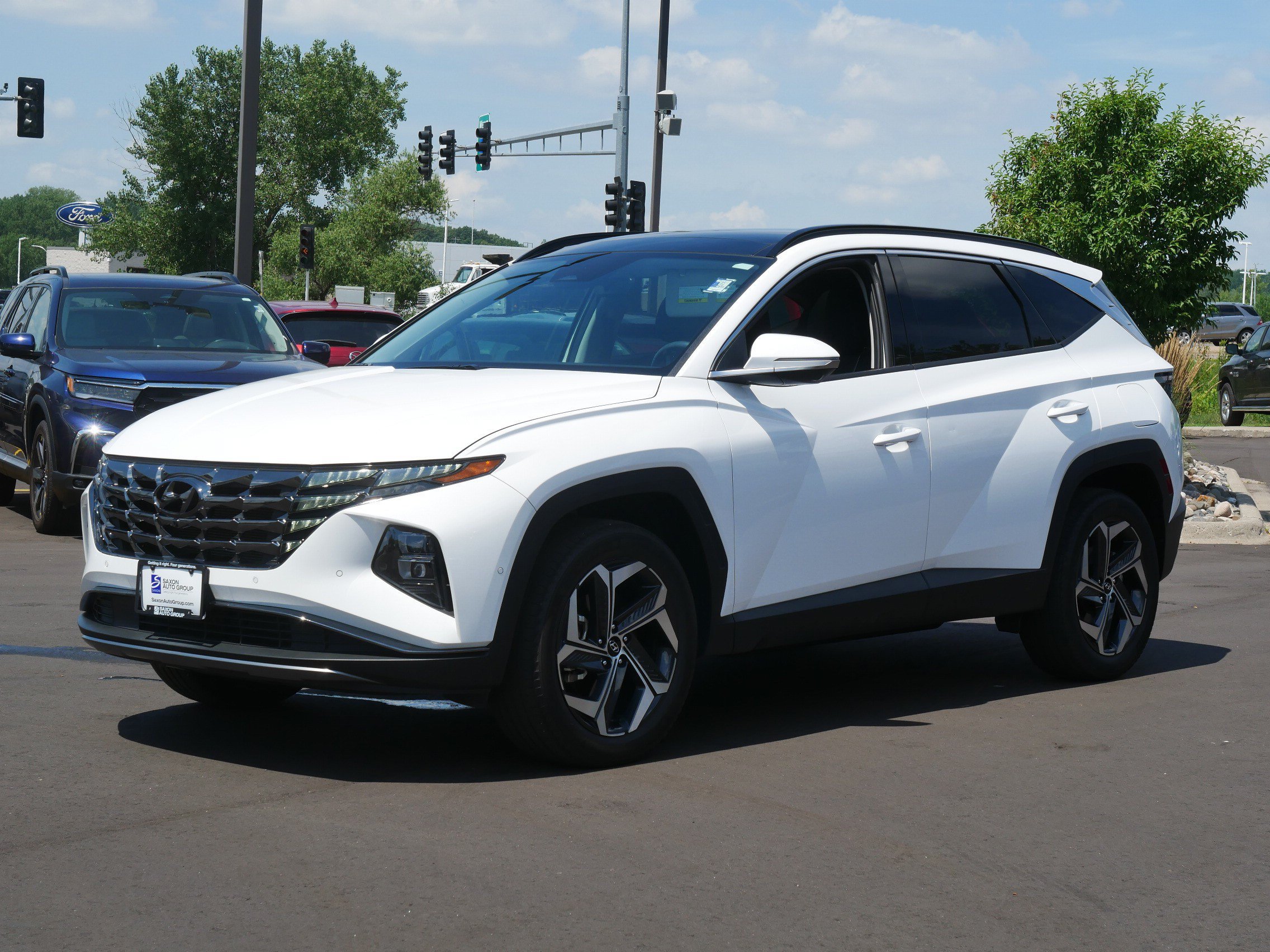 Used 2024 Hyundai Tucson Limited AWD/4WD image 2
