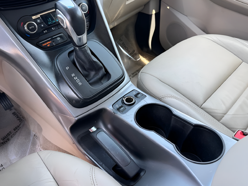 Used 2016 Ford Escape SE w/ SE Leather Comfort Package FWD image 20