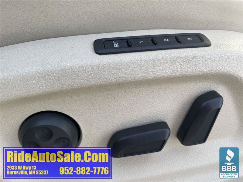Used 2017 Volkswagen Tiguan SEL AWD/4WD image 17