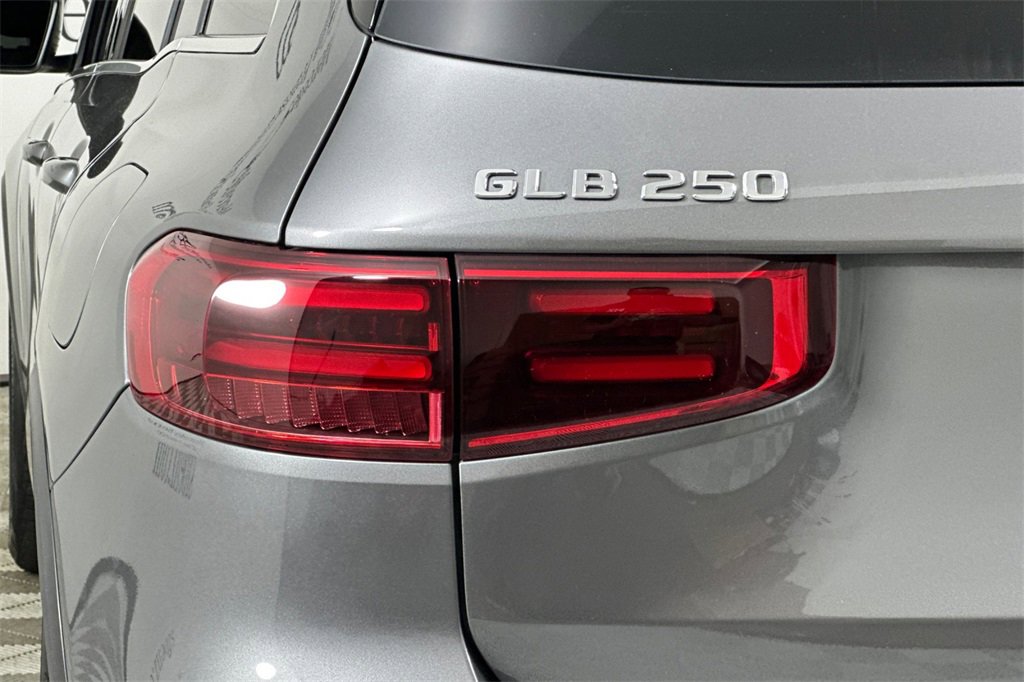Certified 2026 Mercedes-Benz GLB 250 image 33