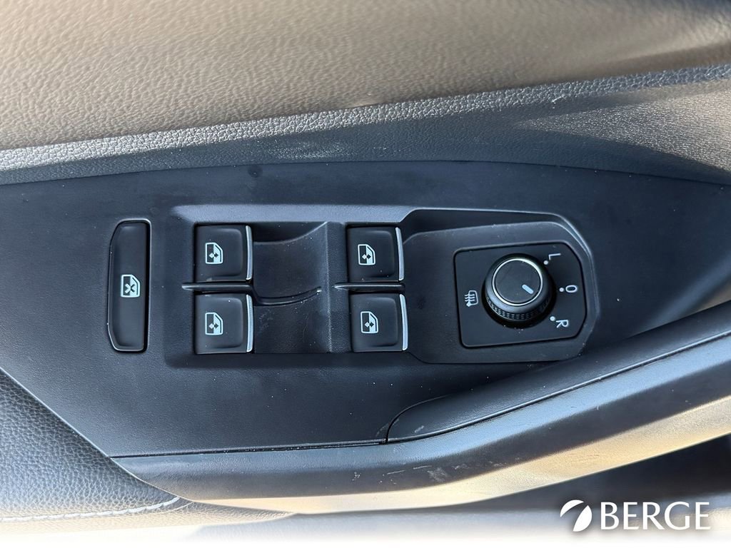 Used 2024 Volkswagen Jetta Sport image 18