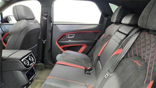 Used 2022 Bentley Bentayga Speed image 27