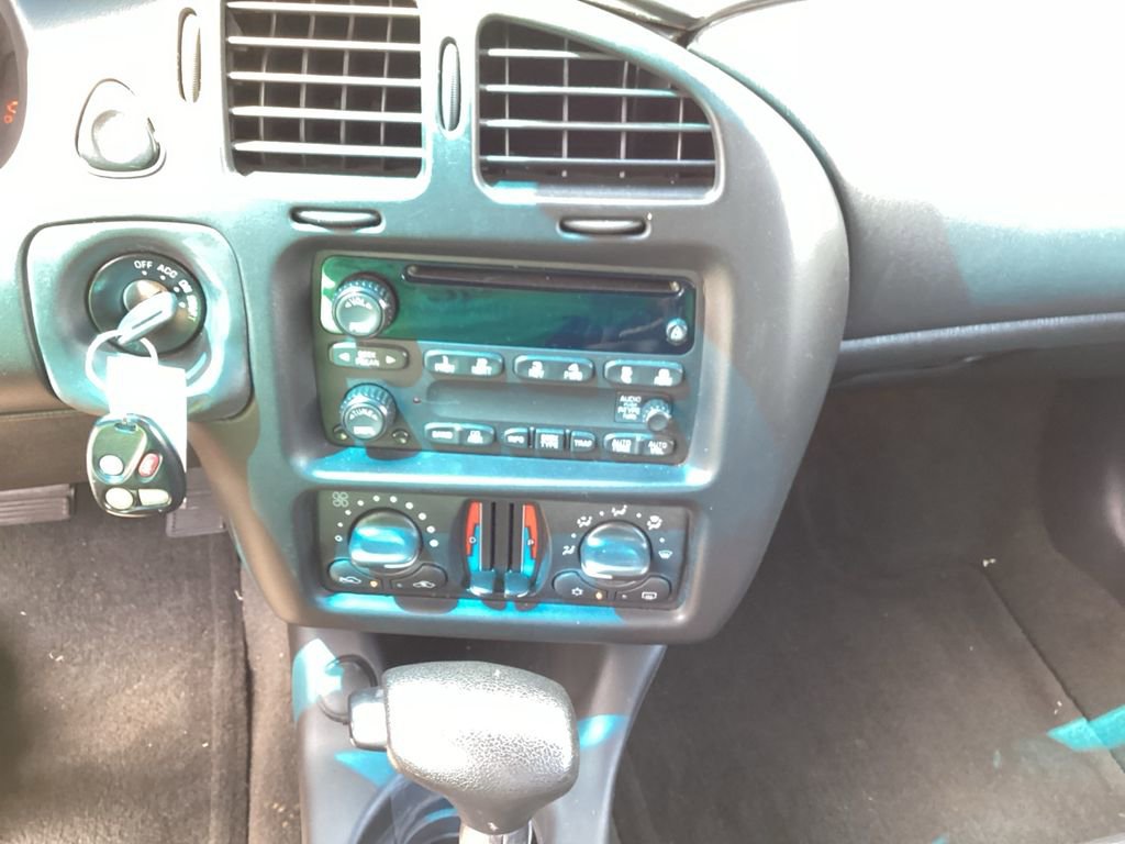 Used 2004 Chevrolet Monte Carlo SS w/ Preferred Equipment Group FWD image 11
