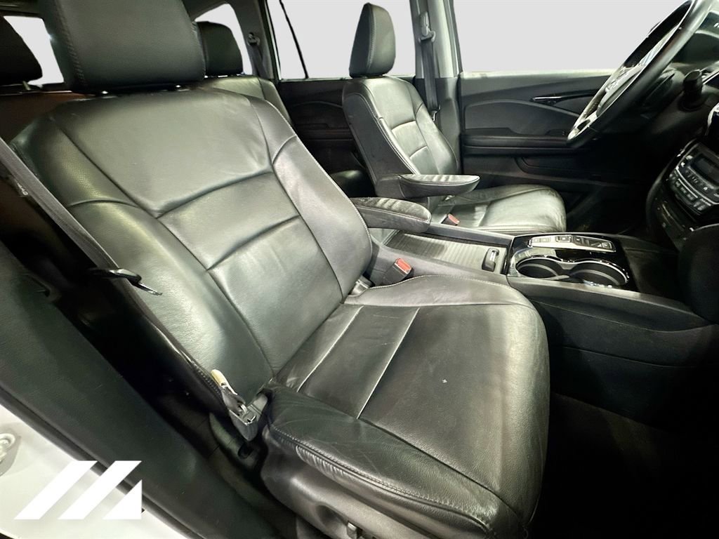 Used 2022 Honda Pilot Touring image 32