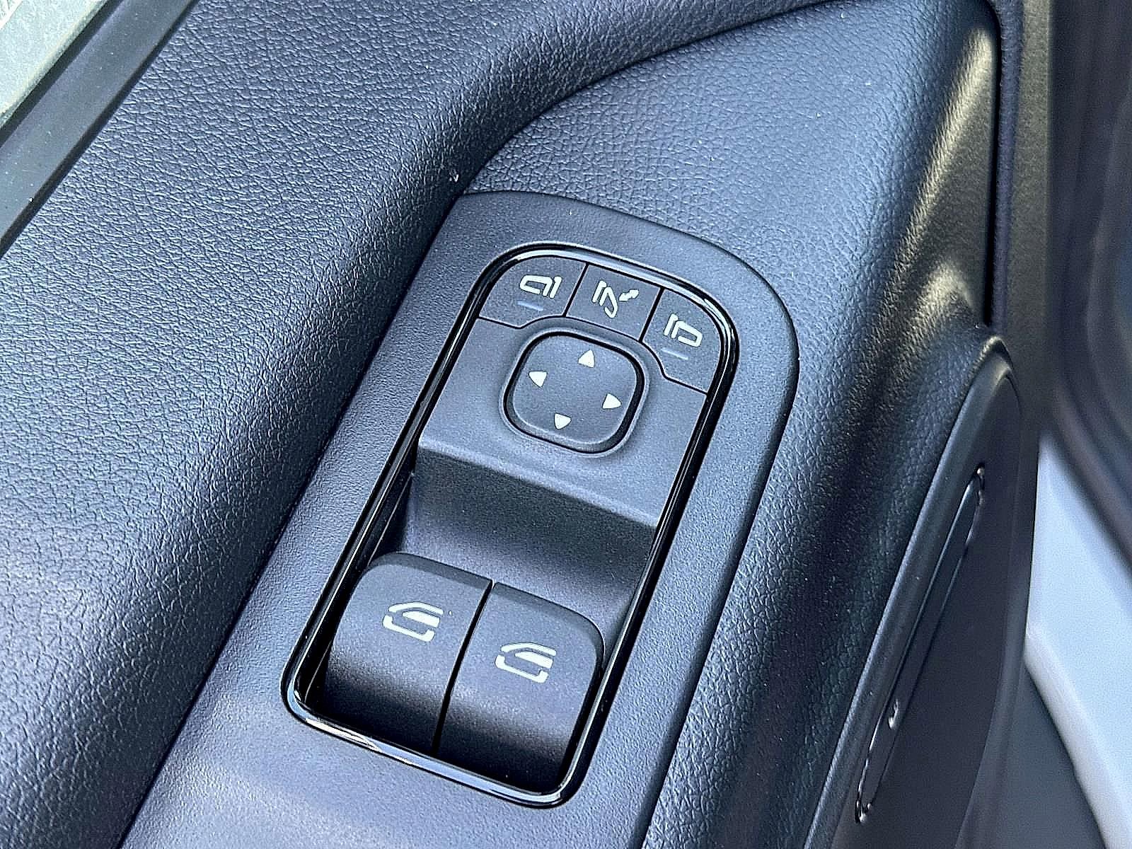 New 2025 Mercedes-Benz Sprinter 2500 image 13