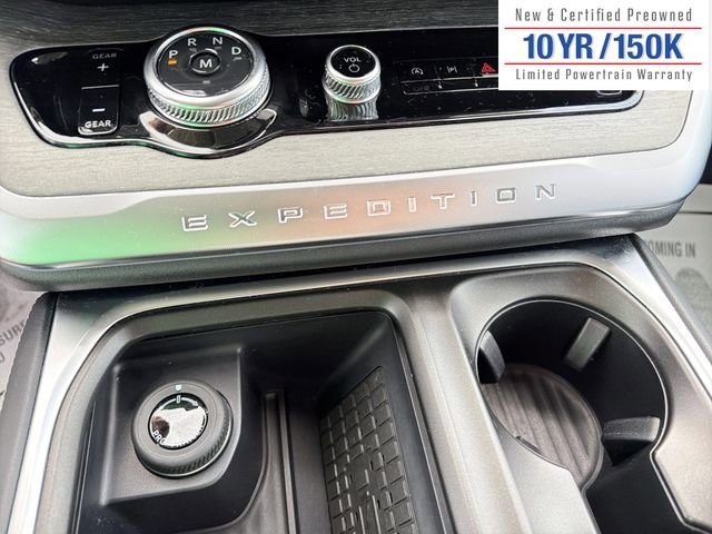 Used 2025 Ford Expedition Platinum image 27