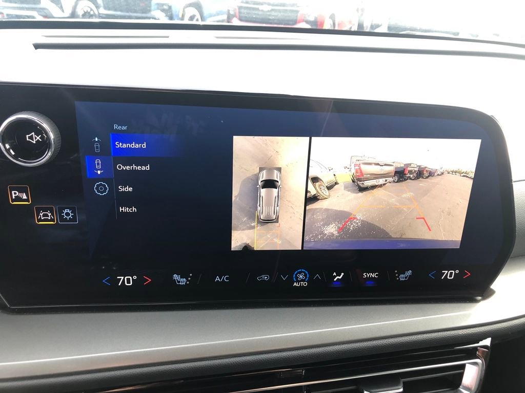 New 2025 Chevrolet Traverse LT w/ Driver Confidence Package image 20