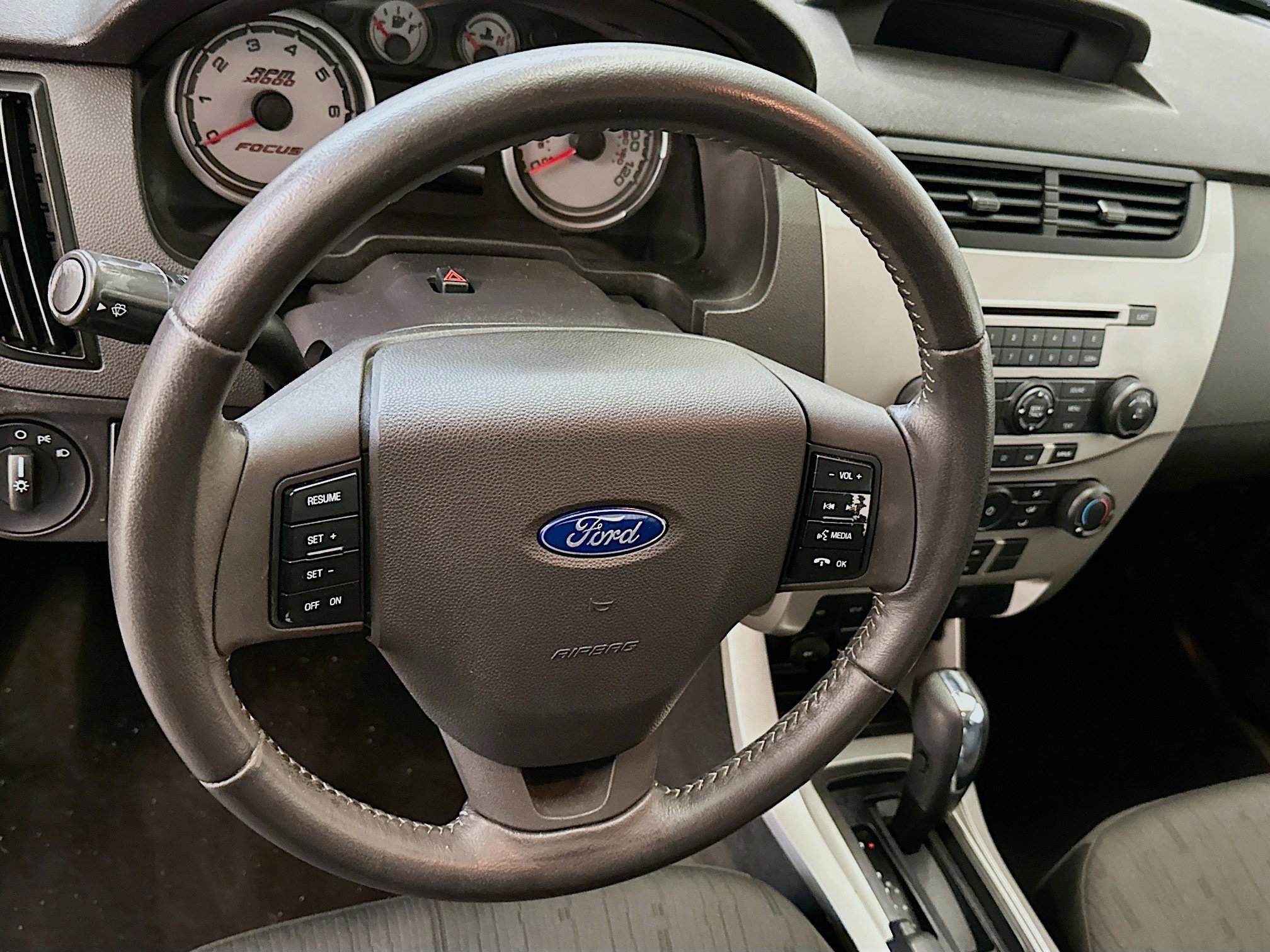 Used 2009 Ford Focus SE FWD image 18