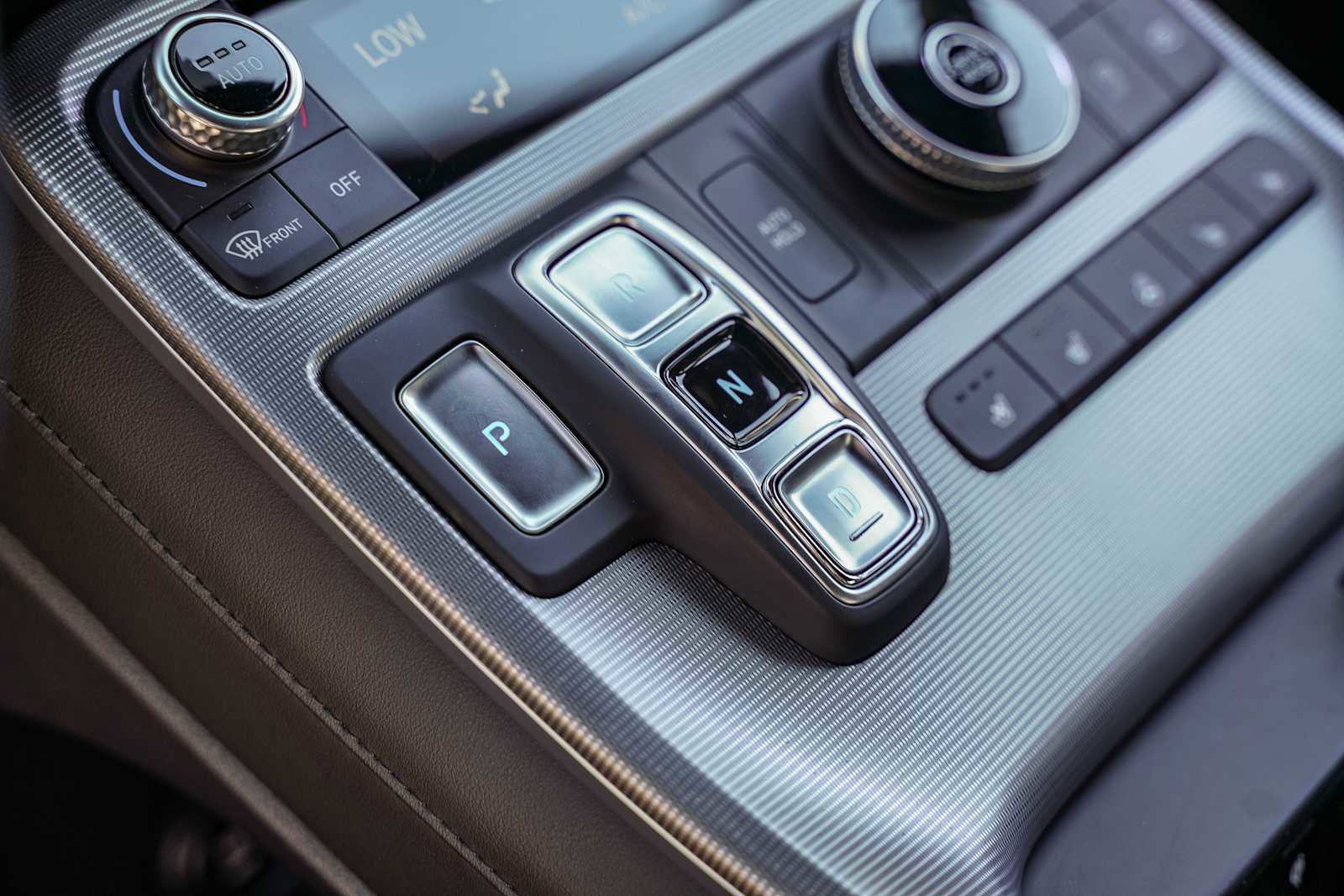 Used 2023 Hyundai Palisade Calligraphy image 15