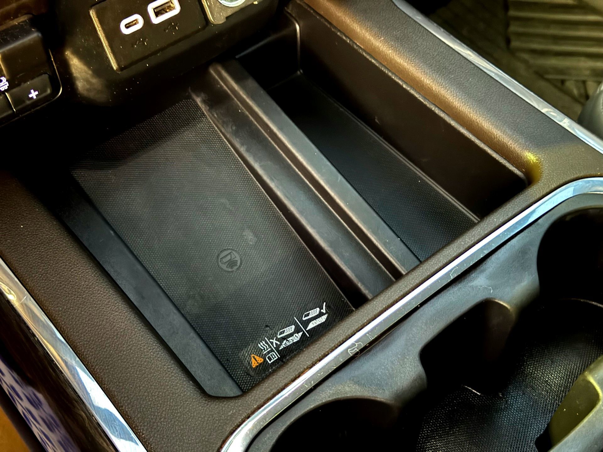 Used 2020 Chevrolet Silverado 1500 LTZ image 30