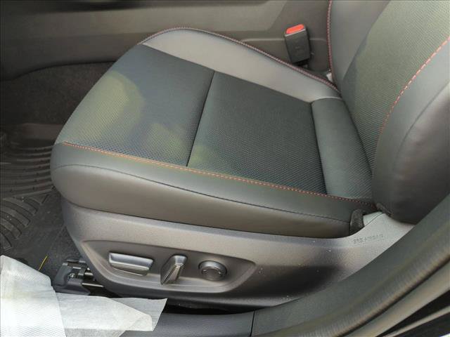 New 2026 Toyota Prius Plug-In Hybrid FWD image 4