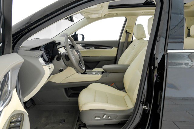 Used 2023 Cadillac XT6 Premium Luxury AWD/4WD image 39