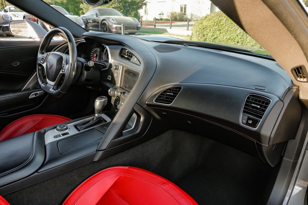 Used 2016 Chevrolet Corvette Stingray Coupe image 9