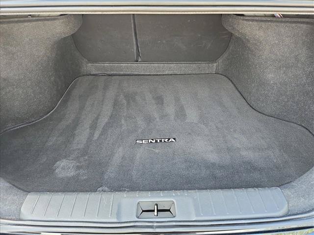 Used 2025 Nissan Sentra SR FWD image 6