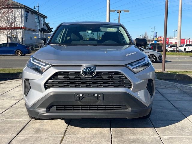Used 2025 Toyota RAV4 LE image 4