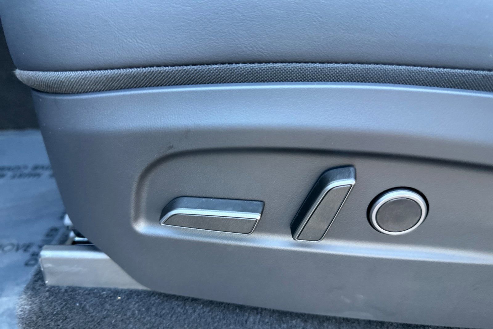 Used 2026 Tesla Model Y Long Range image 13