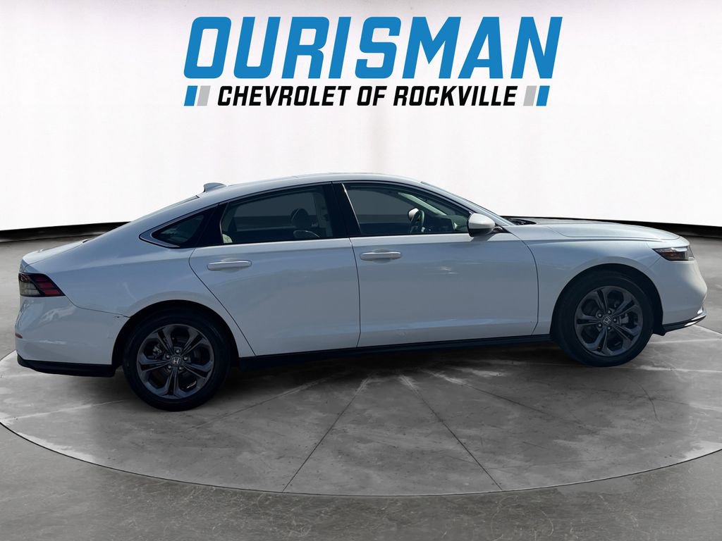 Used 2023 Honda Accord EX image 7