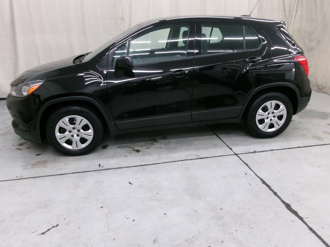 Used 2018 Chevrolet Trax LS image 4