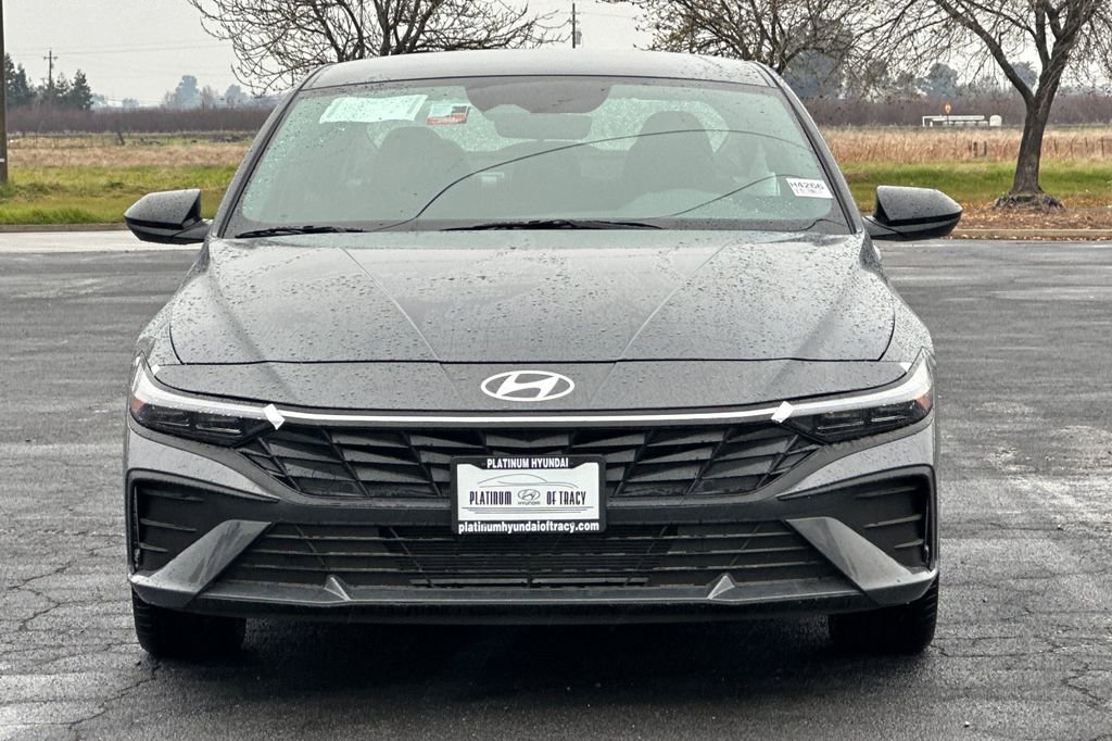 New 2025 Hyundai Elantra Sport image 6