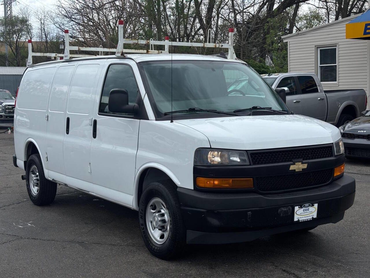 Used 2019 Chevrolet Express 2500 w/ Driver Convenience Package image 2