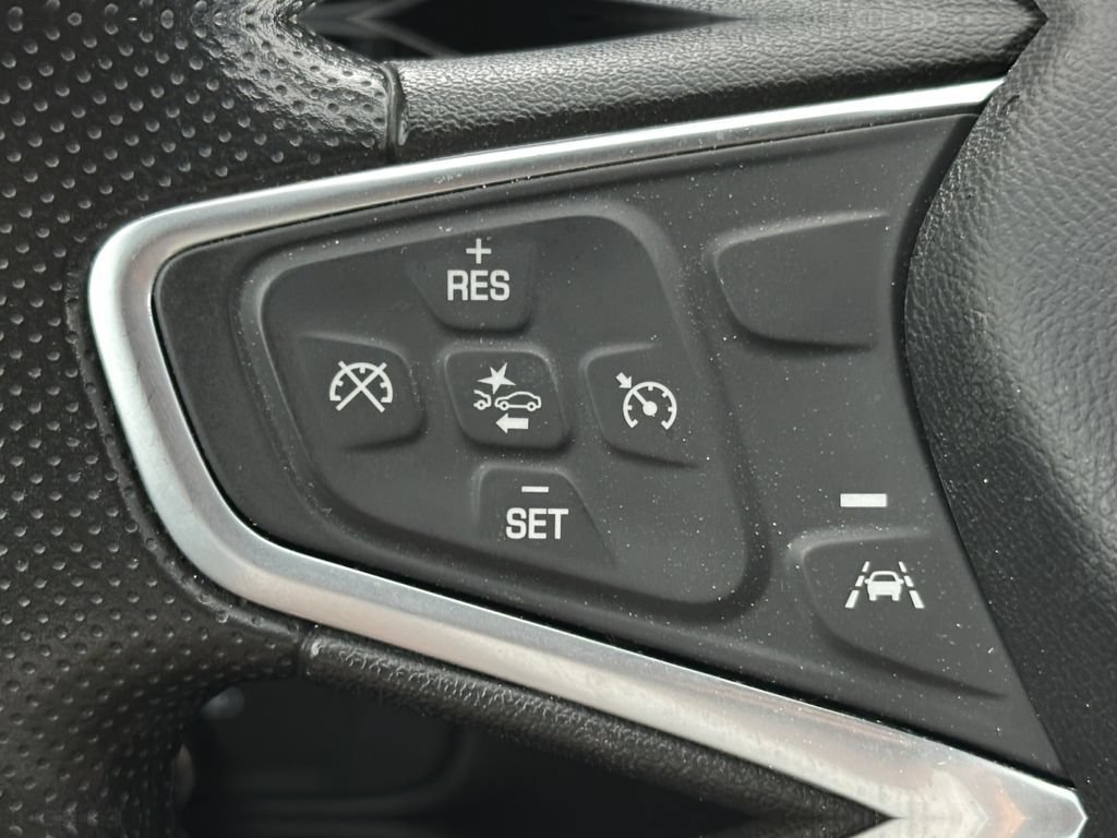 Used 2022 Chevrolet Equinox LT FWD image 23