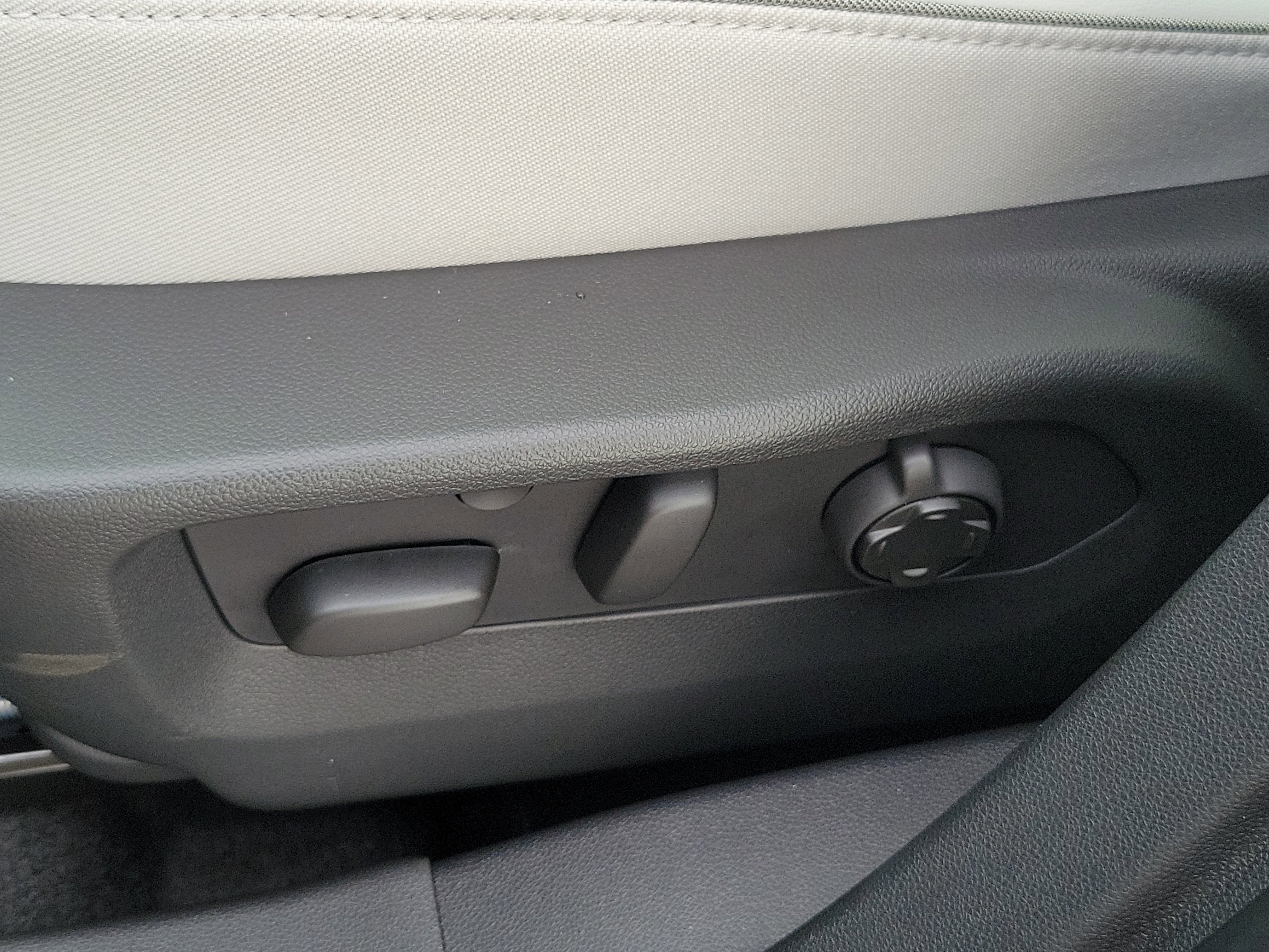 New 2026 Buick Envision Avenir image 24