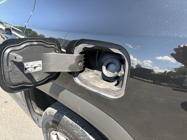 Certified 2023 GMC Acadia SLE image 12