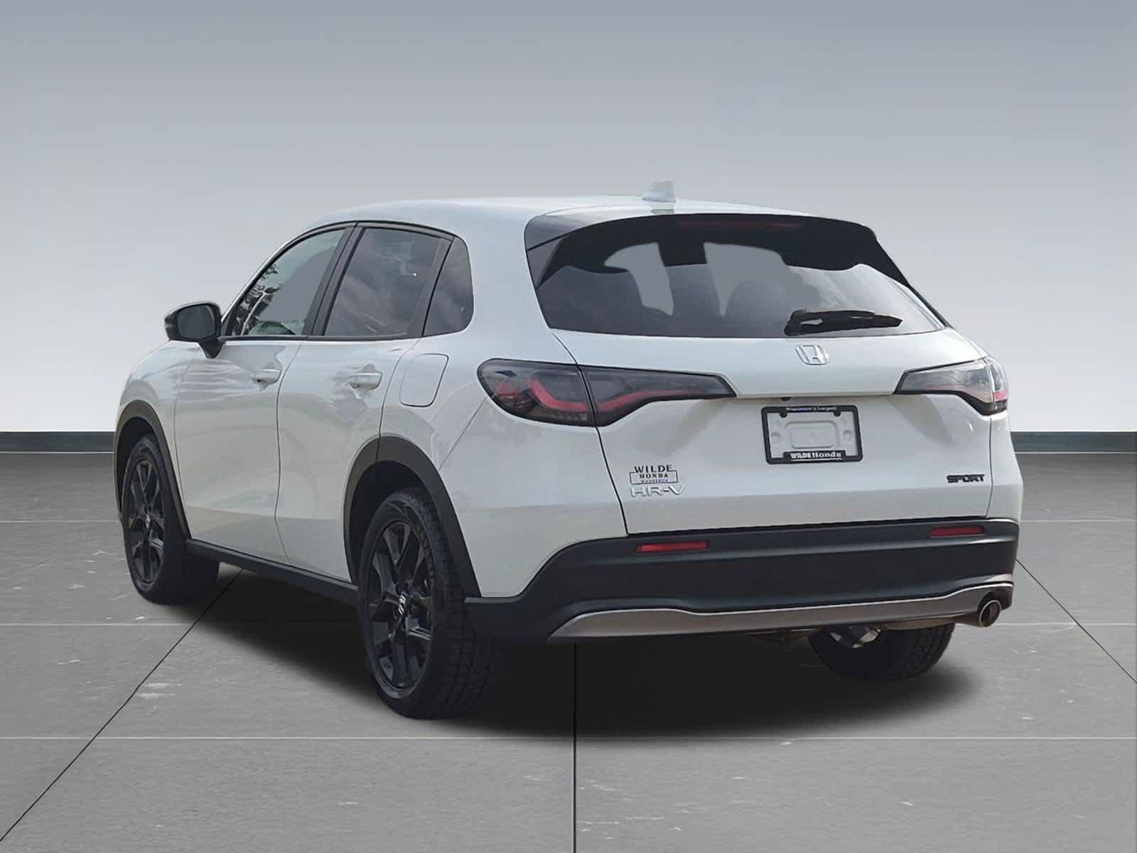 Certified 2025 Honda HR-V Sport image 4